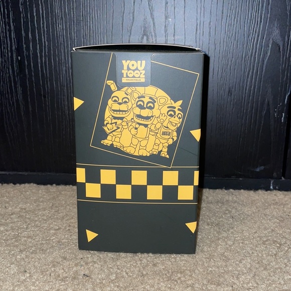Extremely Rare Gold chrome Freddy Youtooz Figure - Picture 2 of 7